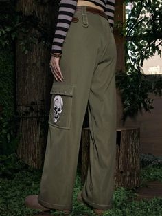 Get ready for Halloween with these Casual Printed Cargo Pants. Made from polyester, these pants feature a loose fit and non-stretch fabric for maximum comfort. With a spooky Halloween pattern and long length, these pants are perfect for any festive occasion. Detail: Style: Casual Pattern Type: Halloween Type: Cargo Pants Length: Long Fit Type: Loose Fabric: Non-Stretch Material: Fabric Composition: 100% Polyester Care Instructions: Machine wash or professional dry clean Size Chart(in): Size Hip Grunge Pants For Fall Streetwear, Baggy Grunge Pants For Fall, Grunge Full Length Pants For Fall, Grunge Style Pants With Pockets For Fall, Grunge Bottoms With Pockets For Cosplay, Fall Grunge Pants With Pockets, Casual Wide Leg Bottoms For Cosplay, Cotton Straight Leg Bottoms For Halloween, Straight Leg Cotton Bottoms For Halloween