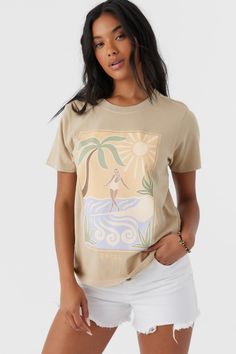 Surf Tee, Loungewear Outfits, Loungewear Dresses, Spring Suit, Girl Beanie, Oversized Graphic Tee, Denim Sweater, Print Graphic, Top Graphic Tees