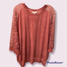 Dark Pink/Rose Color Lace Dolman Sleeves Lace Back With Lining Size Medium Pink Batwing Sleeve Tops For Spring, Pink Batwing Sleeve Top For Summer, Pink Rose Color, Umgee Tops, Bohemian Tops, Orange Blouse, Oversized Blouse, Waffle Knit Top, Boho Tunics