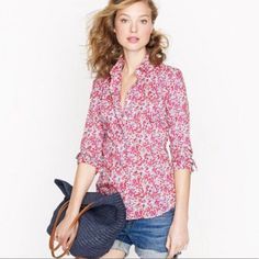 Cotton Poplin Perfect Shirt In Liberty Wiltshire Print A Feminine Spin On Our Signature Slim Perfect Shirt, With Eye-Catching Blooms From The Famous Liberty London (The British Print House Known For Its Mood-Lifting Florals Since 1875). Cotton Nwt Liberty Art Fabrics, Liberty Of London Fabric, Jcrew Collection, Top Outfit, Jcrew Women, Mode Style, Floral Shirt, Perfect Shirt, Cotton Poplin