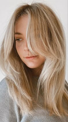 Lived In Color, Haircuts 2022, Medium Length Haircuts, All Face Shapes, Blonde Hair Inspiration, Midlength Haircuts, Haircuts For Medium Hair, Haircuts Straight Hair