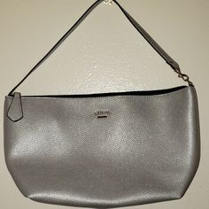 *Guess *Brand New *Cute Little Shoulder Bag *Comes From A Very Clean, Smoke Free Home Silver Tote Bag For Errands, Silver Bags With Removable Pouch For Errands, Elegant Silver Bag For Everyday Use, Elegant Silver Bag For Everyday, Elegant Everyday Silver Bag, Elegant Silver Everyday Bag, Elegant Silver Bags, Silver Bag With Removable Pouch For Shopping, Metallic Bags With Silver-tone Hardware For Everyday