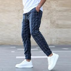 Plaid Relaxed Fit Summer Pants, Summer Relaxed Fit Plaid Pants, Summer Plaid Relaxed Fit Pants, Casual Plaid Pants For Spring, Casual Plaid Bottoms With Pockets, Casual Plaid Bottoms With Elastic Waistband, Casual Plaid Bottoms For Spring, Casual Cotton Plaid Pants, Casual Plaid Cotton Pants