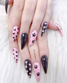 Pastel Goth Nails Simple, Pastel Goth Acrylic Nails, Black And Pastel Pink Nails, Pink Green Black Nails, Emo Valentines Day Nails, Valentine Goth Nails, Draculaura Nails Aesthetic, Emo Pink Nails, Yami Kawaii Nails