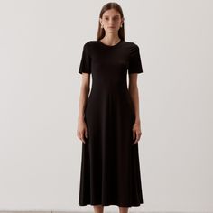 Sophie Rue black dress Midi length / T-shirt dress / Fitted bodice / Full skirt Black Dress Midi, Dress Fitted, Dress Midi, Fitted Bodice, Full Skirt, T Shirt Dress, Midi Length, Bodice, Black Dress