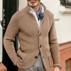 hombre suéter cardigan suéter chaqueta blazer punto waffle cuello alto recortado de punto color sólido manga larga básico elegante al aire libre diario ropa ropa otoño invierno azul caqui s m l 2024 - COL $141306 Tuxedo Shirt Men, Womens Basic Tops, Mens Outdoor Jackets, Mens Cardigan Sweater, Winter Blue, Cotton Linen Pants, Trench Coat Men, Linen Shirt Men, Dress Sweater