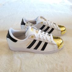 Adidas Superstar Metal Toe Size 6 Women's. Does Not Include Box. Sneakers Are In New With Tags Condition And Have Not Been Worn. Superstar Adidas, Adidas Gold, Gold Adidas, Shoes Sneakers Adidas, Perfect Nails, Adidas Shoes, Hair Removal, Adidas Women, Womens Shoes Sneakers