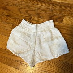 Gauze White Shorts, Size Small. New Without Tags. Chic Cotton Bottoms With Short Inseam, Vacation Cotton Pants With Built-in Shorts, Cotton Short Beach Pants, Summer Cotton Short Pants, Summer Short Cotton Pants, Chic Short-leg Cotton Bottoms, Chic Cotton Shorts, Relaxed Fit Summer Shorts For Daywear, Cotton Short Length Pants For Day Out