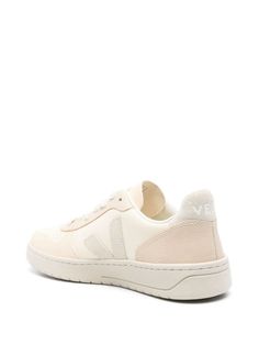 - Veja - V-12 sneakers - Organic leather - Light beige - Hammered texture - Side logo - Front lace-up closure - Logo-engraved tongue - Flat rubber sole - UnisexSizeAndFit: Gender: WomenMaterial: 100% CALFColor: BeigeMade in: BRProduct ID: VX0503673 CSW*Import tax/duty will be calculated at checkout (If applicable) Veja Sneakers, Support Team, Light Beige, Sale Design, Patch Logo, Accessories Design, Calf Leather, Rubber Sole, Customer Support