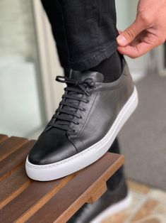 Gq Mens Style, Mens Business, Care Care, Stylish Men Casual, Mid Top Sneakers, Leather Product, Mens Shoes Casual Sneakers, Fashion Project, Eva Sole