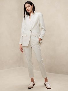 Sculpted Suit Blazer | Banana Republic Factory Peak Lapel, Banana Republic Factory, Lapel Collar, Welt Pocket, Shoulder Pads, Blazer Suit, Banana Republic, Stretch Fabric, Long Sleeves