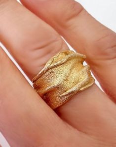 Judean Desert, Large Wedding Rings, Textured Gold Ring, Sand Texture, Texture Jewelry, Clean Gold Jewelry, Contemporary Jewelry Design, Large Wedding, Modern Men