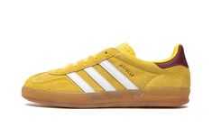 Yellow Adidas Shoes, Adidas Shoes Gazelle, Adidas Gazelle Indoor, Yellow Adidas, Sneakers Box, Kobe Shoes, Indoor Soccer, Basic Hoodie, Brown Leather Heels