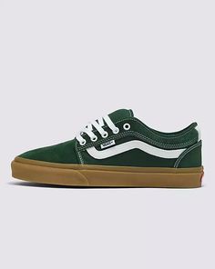 Chukka Low Sidestripe Shoe Vans Shoes Green, Dark Green Shoes, Wedding Renewal, Green Vans, Vans Store, Pretty Shoes Sneakers, Vans Off The Wall, Green Shoes, Vans Sneakers