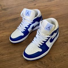 Jordan 1 Blue Size 7.5 Men And Women Jordan 1 Colors, Shoes Jordan 1, Jordan 1 Blue, Jordan Blue, Shoes Jordan, Womens Jordans, Jordan Shoes, Jordan 1, Womens Shoes Sneakers