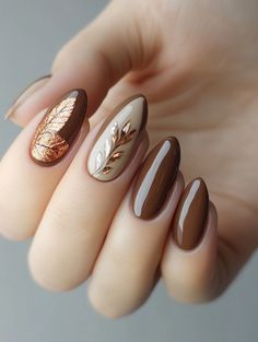 fall nails ideas 2024, autumn nails inspiration Nail Atum Designs, Autumn Manicure 2024, Atum Nails 2024, Short Nail Fall Designs, Atum Nails, Fall Nail Art Autumn, Thanksgiving Nails Design Fall, Autumn Nail Designs, Nail Charm