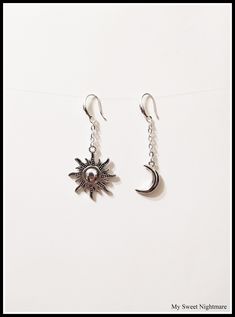 ◆ Earrings with crescent moon and sun these earrings are very beautiful and original the moon represents female entities and consequently fertility, while the sun represents the male entities. The moon measures only 0,629921 inches while the sun 1,06299 inches they are about 2.12598 inches long and are silver plated. ♡ In my shop there are many handmade jewelry for all tastes, come and watch them you are welcome! ♡ ❤ Do you need a custom order? ❤ You can enter a free note to send together with y Crescent Moon And Sun, Sun And Moon Earrings, Sun Earrings, Crescent Moon Earrings, Mismatched Earrings, Celestial Jewelry, Moon Jewelry, Moon Earrings, Organza Gift Bags