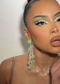 Fun Makeup Looks For Concert, Fluffy Hair Aesthetic, Wavy Perm, Flawless Face Makeup, Maximalist Fashion, Pinterest Trends, Big Braids, Makeup For Black Skin, Brown Skin Makeup