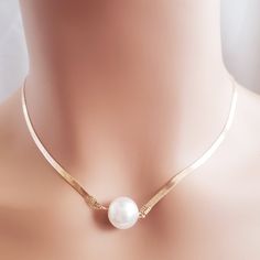 Beautiful Pearl Necklace Condition: New Material: Gold Plated Length: 18in With 3in Extender White Round Pearl Necklace, Minimalist White Chain Necklace For Party, White Metal Pearl Choker Necklace, White Pearl Choker Chain Necklace, White Minimalist Necklace For Party, Minimalist White Necklace For Party, Minimalist White Necklaces For Party, White Metal Choker With Clavicle Chain, Minimalist White Chain Choker Necklace