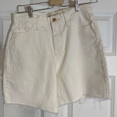 Universal Thread Denim Shorts Nwt Vintage Bermuda Stretch Slim Hip And Leg Raw Hem Size 2 14.25in Across Waist 10in Rise 7.5in Inseam Small Spot On Inside Of Thigh (See Last Picture) Please See Measurements In Photos. Everything Is Cleaned/Sanitized Before Listing. D29 White Mid-rise Jeans With Built-in Shorts, White High Waist Cotton Bermuda Shorts, White Straight Leg Shorts With Pockets, White Mid-rise Jean Shorts With Built-in Shorts, Trendy White Straight Leg Jean Shorts, Spring High Rise Cotton Bermuda Shorts, High Rise Cotton Bermuda Shorts For Spring, White Frayed Hem Jeans Shorts, High-rise Cotton Bermuda Shorts For Spring