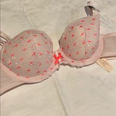 - Pretty Light Pink Bra With Lace Detail - Brand New And Never Worn Bogo 50% Off All Intimates (Discount Applied To Items Of Equal Or Lesser Value) Includes All Bras, Slips, Lingerie, Sleepwear Make A Bundle And I Will Honor The Bogo Thanks For Stopping By! Be Sure To Check Out The Other Items In My Closet. 2+ Bundle Discount Of 10% Off. Offers Always Welcome Bras Cute, Coquette Bra, Aesthetic Intimates, Chiffon Bra, Green Bralette, Yellow Bra, Rhinestone Bra, Lace Halter Bralette, Red Bra