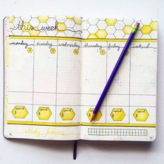 Bee Bujo, Daily Bullet Journal, Drawing Notebook, Bullet Journel, Bullet Journal 2020, Journal Weekly