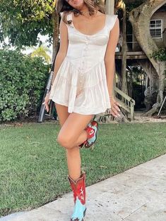 Ruffles Fashion, Chiffon Material, Above Knee, Pink Mini Dresses, Summer Dresses For Women, Street Chic, Ruffle Dress, Ruffles, Sleeve Styles