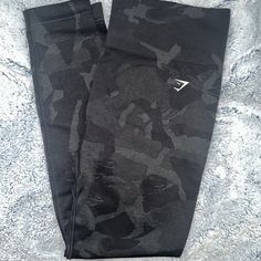 Nwot Gymshark Adapt Camo Seamless Leggings - Savanna | Black Size Xxl B37 Gymshark Black, Seamless Leggings, Colorful Leggings, Black Gray, Pant Jumpsuit, Camo, Black And Grey, Pants For Women, Leggings