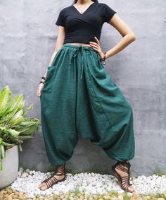 "The harem style trousers made from cotton fabric 100%with an elasticated smock waist and ankles they provide a comfortable lightweight fit, perfect for casual wear, festivals, yoga, holidays as well as pairing with a plain top to get that popular look. D I S C O U N T & P R O M O T I O N ❤ Buy 2 or more items, get 10% off ❤ Buy 4 or more items, get 15% off ENTER the coupon code: IYARA015 ❤ Buy 6 or more items, get 15% off ENTER the coupon code: IYARA020 PLEASE NOTE I can not apply a discoun Herum Pants, Green Pants Men, Boho Hippie Pants, Japanese Clothes, Bohemian Pants, Festival Pants, Balloon Pants, Hippie Clothes, Harem Pants Women