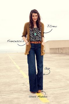 Cute Cardigan Outfits, How To Wear Jeans, Looks Jeans, Elle Fashion, Estilo Hippie, Yellow Cardigan, Mode Casual, Looks Chic