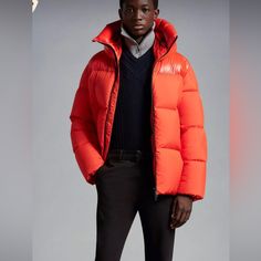 Damavand Short Down Jacket Modern Red Long Sleeve Outerwear, Modern Red Outerwear For Fall, Modern Red Fall Outerwear, Modern Red Outerwear For Work, Red Down Outerwear With Detachable Hood, Luxury Red Winter Outerwear, Luxury Red Fall Outerwear, Designer Red Hooded Outerwear, Moncler Jacket