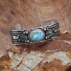 Oval stone cuff bracelet Gift Card Displays, Holiday Prep, Kingman Turquoise, Oval Stone, Scalloped Edge, Beautiful Bracelet, Ring Necklace, Traditional Style, Cuff Bracelet