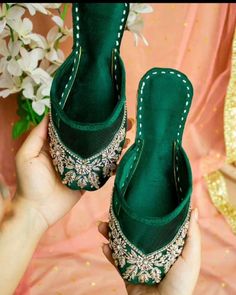 Punjabi Juti, Dark Green Velvet, Hand Made Leather, Gold Bride Jewelry, Wedding Sandals, Bride Jewellery, Green Velvet, Cash On Delivery