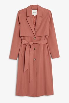 Soft Trench Coat, How To Wear Denim Jacket, Mode Mantel, Lightweight Trench Coat, Trench Coat Outfit, Peach Jam, Red Trench Coat, Langer Mantel