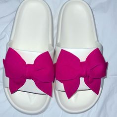 Nwot Super Cute Pink And Off White Bow Sandals ! Never Worn Size 6.5 Women’s They Fit Me Perfect !! Never Worn Brand New ! Smoke Free And Pet Free Home Tan Block Heels, Floral Flip Flops, Bling Sandals, Pink Platforms, White Leather Sandals, Tie Dye Women, Flip Flops Style, Black Flip Flops, Black Strappy Sandals