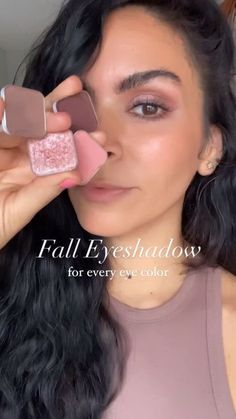 Easy Hooded Eye Makeup Tutorials, Eyeshadow Application, Fall Eyeshadow, Hooded Eye Makeup Tutorial, Woc Makeup, Makeup Over 40, Latina Makeup, Casual Chic Summer