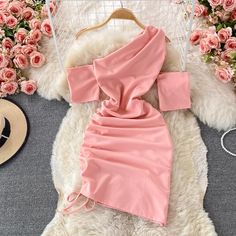 Materials: other Size: m, l Color: red, pink, white, black Prom Dresses Long Pink, Prom Accessories, Body Figure, Trendy Dress, Really Cute Outfits, Teenage Fashion Outfits, Slim Waist, Bodycon Mini Dress, Above Knee