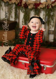 Girls Buffalo Plaid Christmas Romper. This is the sweetest little girls buffalo plaid romper ever with the black ruffles & black bows, she will look so cute. It does have snap closure, long sleeves and is super soft. Buffalo Plaid Outfit, Bows Design, Plaid Romper, Baby Coming Home Outfit, Christmas Romper, Girls Christmas Outfits, Girls Coming Home Outfit, Girls Jumpers