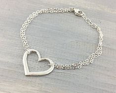 #silverbracelet #heartbracelet #heartjewelry #silverheart #heartjewelry #etsyshop #sterlingheart #sterlingbracelet #giftforher #giftformom #bridesmaidgift #valentinesday Heart Chain Bracelet, Chain Bracelet Silver, Silver Bridesmaid, Silver Heart Bracelet, Bracelet Heart, Bridemaids Gifts, Jewelry Bridesmaid, Sterling Bracelets, Heart Chain