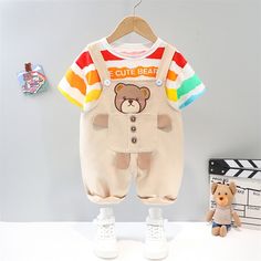 Cute Short Sleeve Sets With Cartoon Print, Cute Cartoon Print Short Sleeve Sets, Short Sleeve Sets With Cartoon Print For Playtime, Playtime Cartoon Print Short Sleeve Sets, Cartoon Print Playtime Sets With Short Sleeves, Teddy Bear Design, Cute Teddy Bears, Baby Cartoon, Bear Design