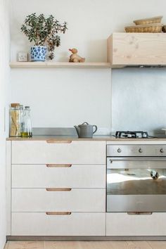 Scandinavian by Sustainable Kitchens #scandinaviankitchen Plywood Cabinets Kitchen, Scandinavian Kitchen Design, Kitchen Apartment, Plywood Kitchen, Eco Kitchen, Custom Kitchens Design, Etagere Design, Plywood Cabinets