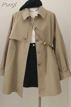 Trendy Beige Solid Color Outerwear, Trendy Khaki Single-breasted Outerwear, Casual Trench Coat Outfit, Clothing Pattern Design, Neat Casual Outfits, Khaki Trench, Iranian Fashion, Windbreaker Jacket Women, Khaki Trench Coat