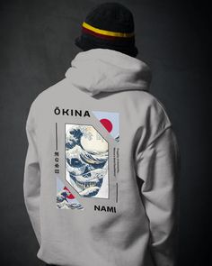 Unisex hooded sweatshirt, front graphic with the stylized Japanese wave, customizable with your name instead of the small graphics. On the back there is the complete graphic depicting the Japanese wave inside a skull. You can choose whether to customize the front graphics with what you prefer between the classic style in Japanese or the "Japanese aesthetic" style (a mix of Japanese and Chinese ideal for graphics with a high visual impact but not in Japanese). Sweatshirt with set-in sleeves, unis Urban Sweatshirt With Front And Back Print For Streetwear, Sweatshirt Illustration, White Sweatshirt With Back Print For Streetwear, Japanese Clothes Aesthetic, White Techwear Sweatshirt With Graphic Print, Urban Sweatshirt With Back Print For Streetwear, Aesthetic Hoodie Design, Hoodie Design Ideas Inspiration, Hoodie Design Ideas