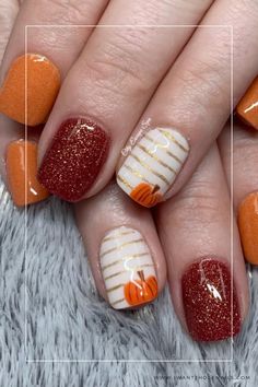 Cute Thanksgiving Nails Nail Ideas With Designs Fall, Nail Art Leaves Autumn, Cute Thanksgiving Nail Ideas, Thanksgiving Fingernails, Thanksgiving Nails 2023, Thanksgiving Gel Nail Ideas, Thanksgiving Pedicure, Nail Ideas For Thanksgiving, Fall Fingernail Designs