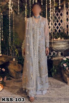 SHIRT          👉ORGANZA  DUPATTA    👉NET  TROUSER   👉MALAI *EMBROIDERY DETAILS* FRONT EMBROIDERED *with addawork & handwork* NECK LACE EMBROIDERED *measurment 2.5 yard* FRONT BORDER EMBROIDERED *with attached pearls* BACK  EMBROIDERED BACK BORDER EMBROIDERED SLEEVES EMBROIDERED *with handwork* SLEEVES BORDER EMBROIDERED *with attached pearls* DUPATTA EMBROIDERED *with 4 side embroidered border and with attached pearls* - Gala on Ada work on organza fabric. - Front Body on net Embrioded. - Bac Kameez Style, Pengantin India, Embellished Shirt, Organza Sleeves, Luxe Wedding, Uk Clothing, Pakistani Dress Design, Pakistani Designers, Organza Fabric