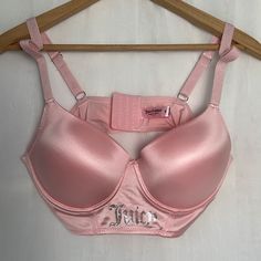 Juicy Pink Padded Bra Nwt - No Flaws Size 38c Padded W/ Adjustable Straps And 3 Hook & Eye Closure For Secure Fit :) Check Out My Page For More Fun Finds! Aliyah Core, Pink Bras, Pink Lifestyle, Cute Bras, Teenage Fashion, Pinterest Outfits, Tokio Hotel, Signature Look, Padded Bra