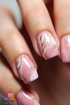 Romantic pink nails with golden brushstroke details - on-trend hot pink nail ideas summer inspired. Learn how at nailhow.com Pink And Gold Summer Nails