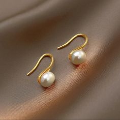 Gold Filled Will Not Tarnish. Freshwater Pearl Silver Round Earrings, French Hook Earrings, Bling Earrings, Jewelry Aesthetic, Big Earrings, Stud Earrings Set, Pearl Stud Earrings, Gold Drop Earrings, Earrings Color