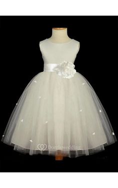 Kids Prom Dresses, Girls First Communion Dresses, Toddler Parties, Kids Dress Patterns, Tulle Flower Girl, First Communion Dresses, Tulle Flowers, Girls Pageant Dresses, Flower Girl Dresses Tulle