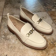 Christy Loafers From San Edelman In White (Modern Ivory) With Gold Detail. I Received These As A Gift, But They Are Too Big! Work Only Once - No Flaws! Like New Condition #Whiteloafers #Loafers #Samedelman #Drmartenloafers #Loaferstyle White Moccasins With Leather Footbed And Round Toe, White Round Toe Oxfords For Business Casual, Casual White Moccasins For Office, White Casual Loafers For Business Casual, White Casual Business Loafers, Cream Round Toe Slip-on Loafers, Beige Round Toe Moccasins For Business Casual, White Flat Heel Moccasins For Workwear, White Slip-on Loafers For Fall